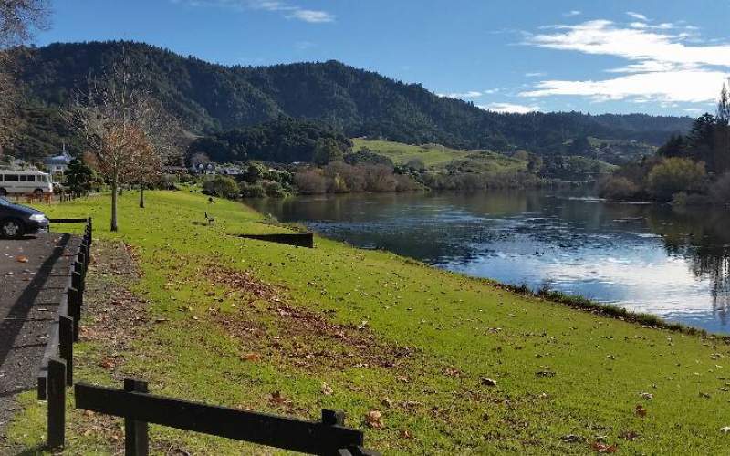 Ngaruawahia Domain (The Point) Freedom/Basic Camp New Zealand